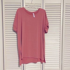 Zenana Premium size L women’s top